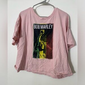 Light Pink Old Navy XXL Bob Marley Cropped Tshirt